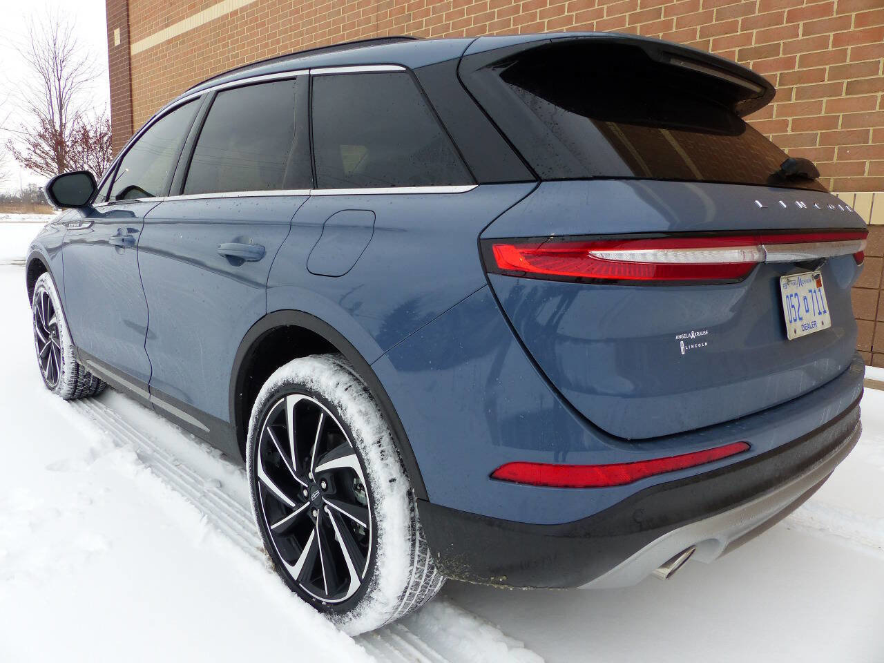 Used 2025 Lincoln Corsair Reserve w/ Equipment Group 202A image 7