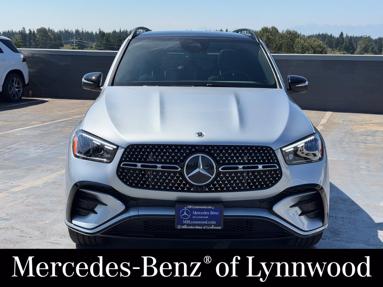 New 2026 Mercedes-Benz GLE 450 4MATIC image 3