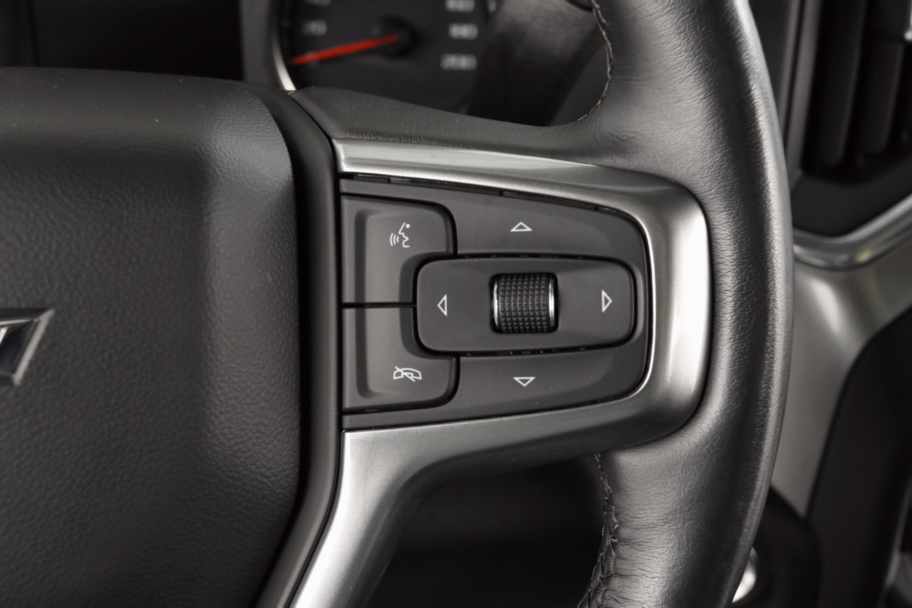 Used 2022 Chevrolet Silverado 2500 LT w/ Midnight Edition image 17