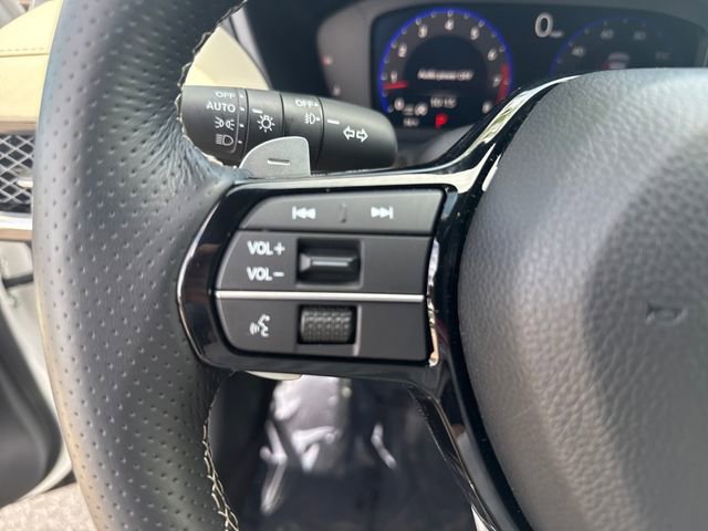 Certified 2025 Acura ADX A-Spec image 18