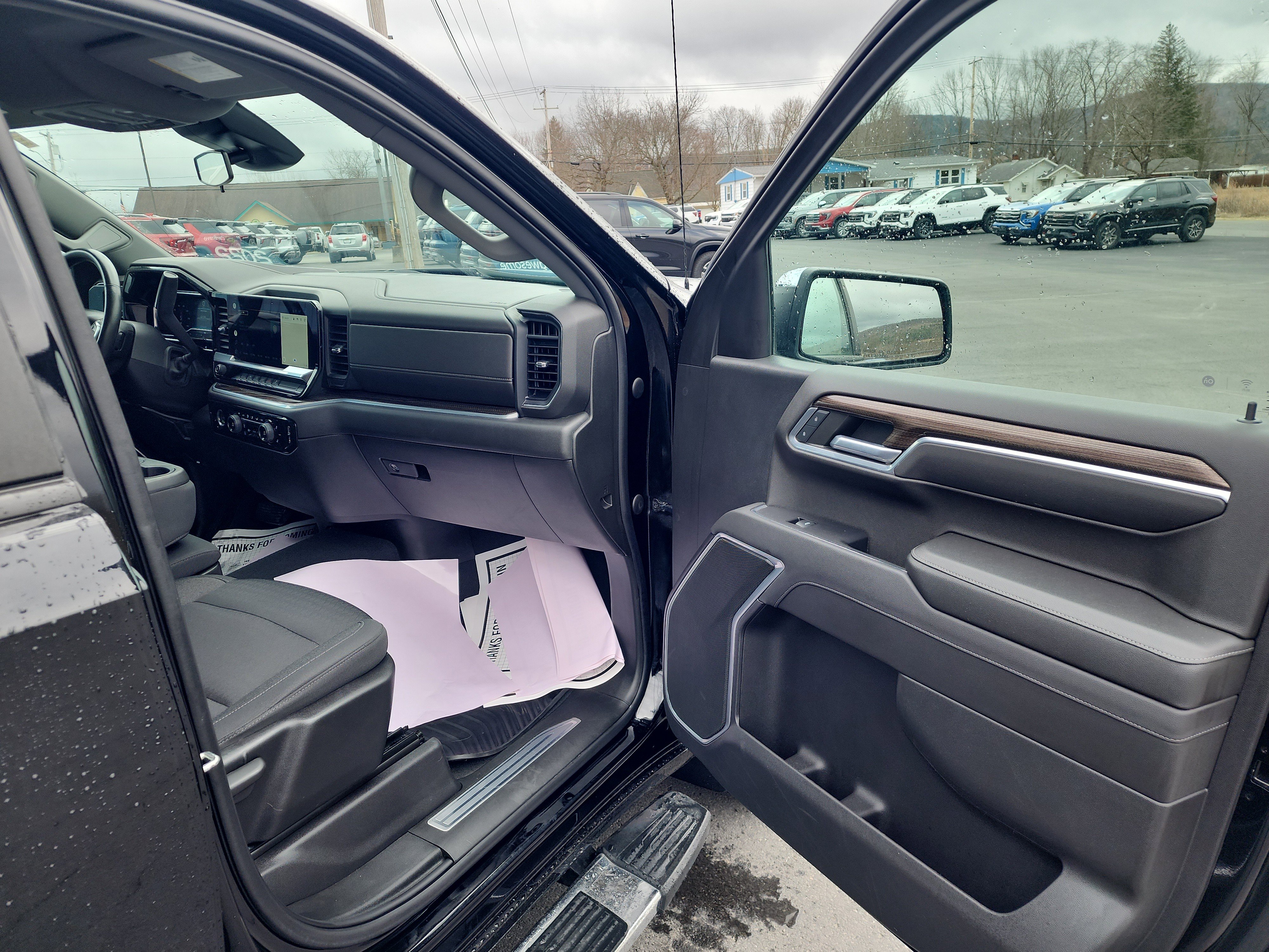 Certified 2022 Chevrolet Silverado 1500 LT image 30