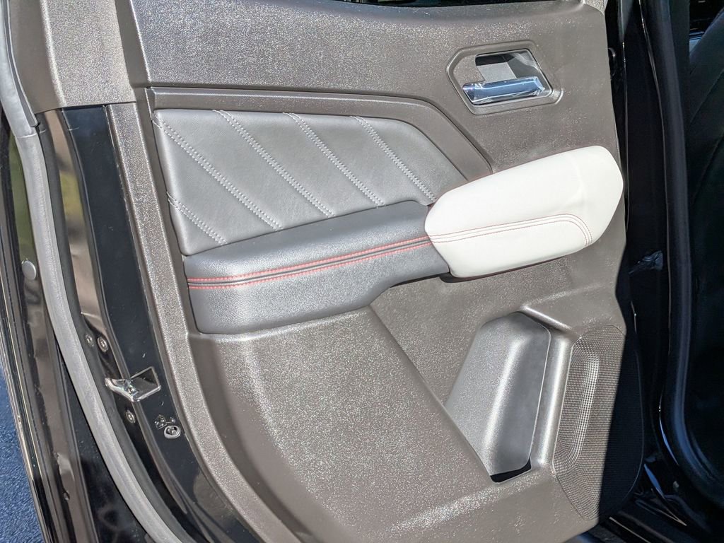 Used 2024 GMC Canyon AT4X image 24