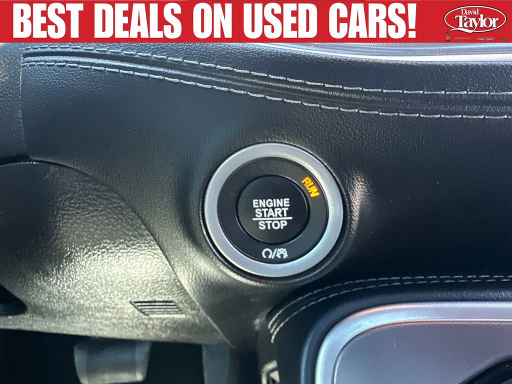 Used 2021 Dodge Challenger SXT RWD image 39