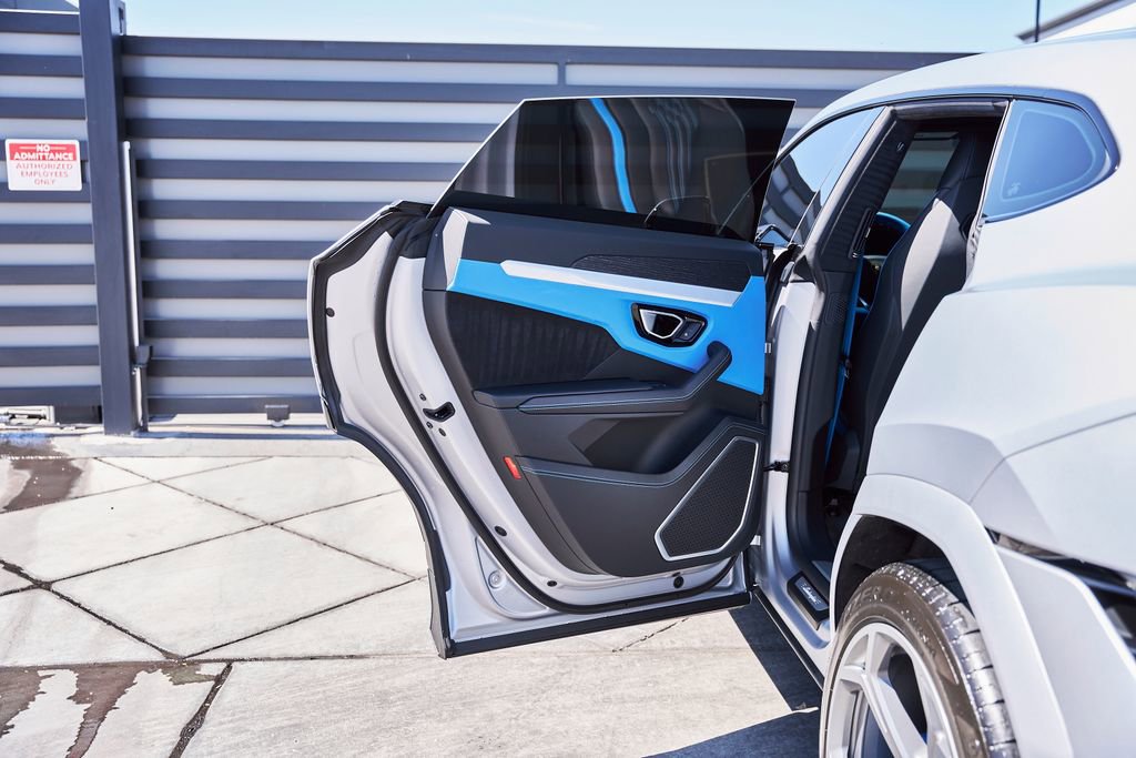 Used 2024 Lamborghini Urus S image 27