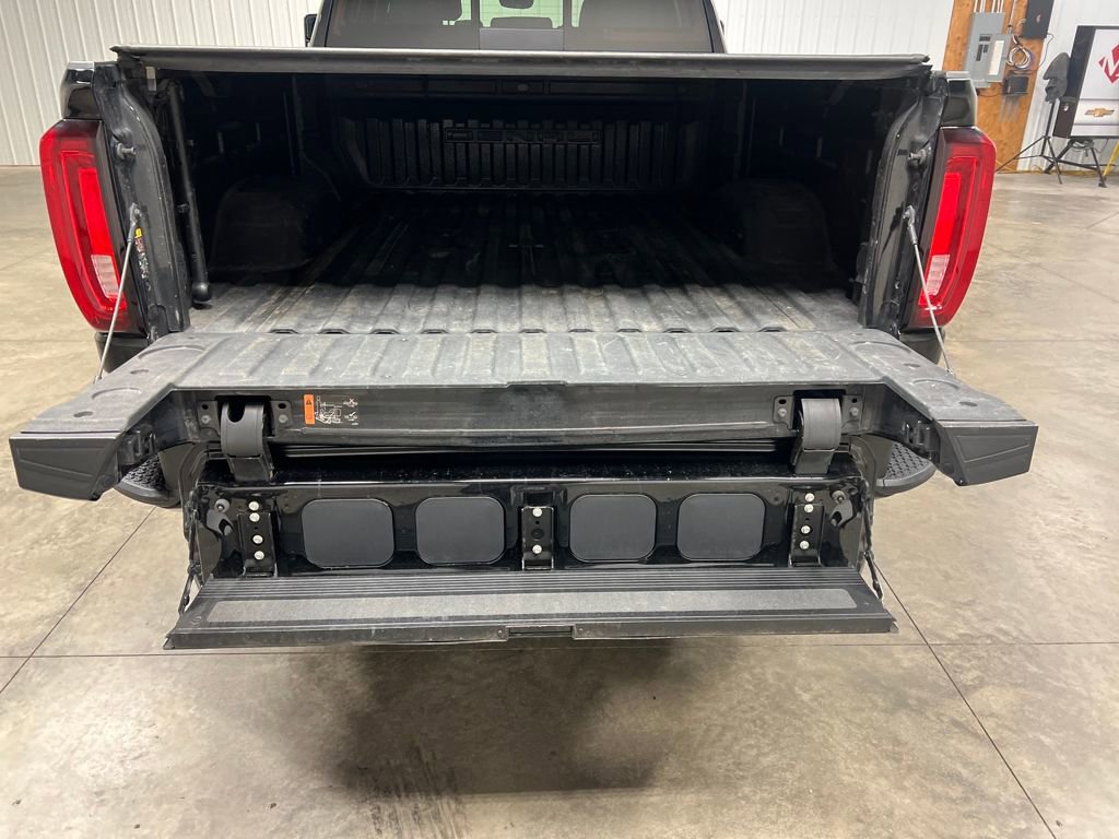 Used 2023 GMC Sierra 3500 Denali w/ Denali Ultimate Package image 11