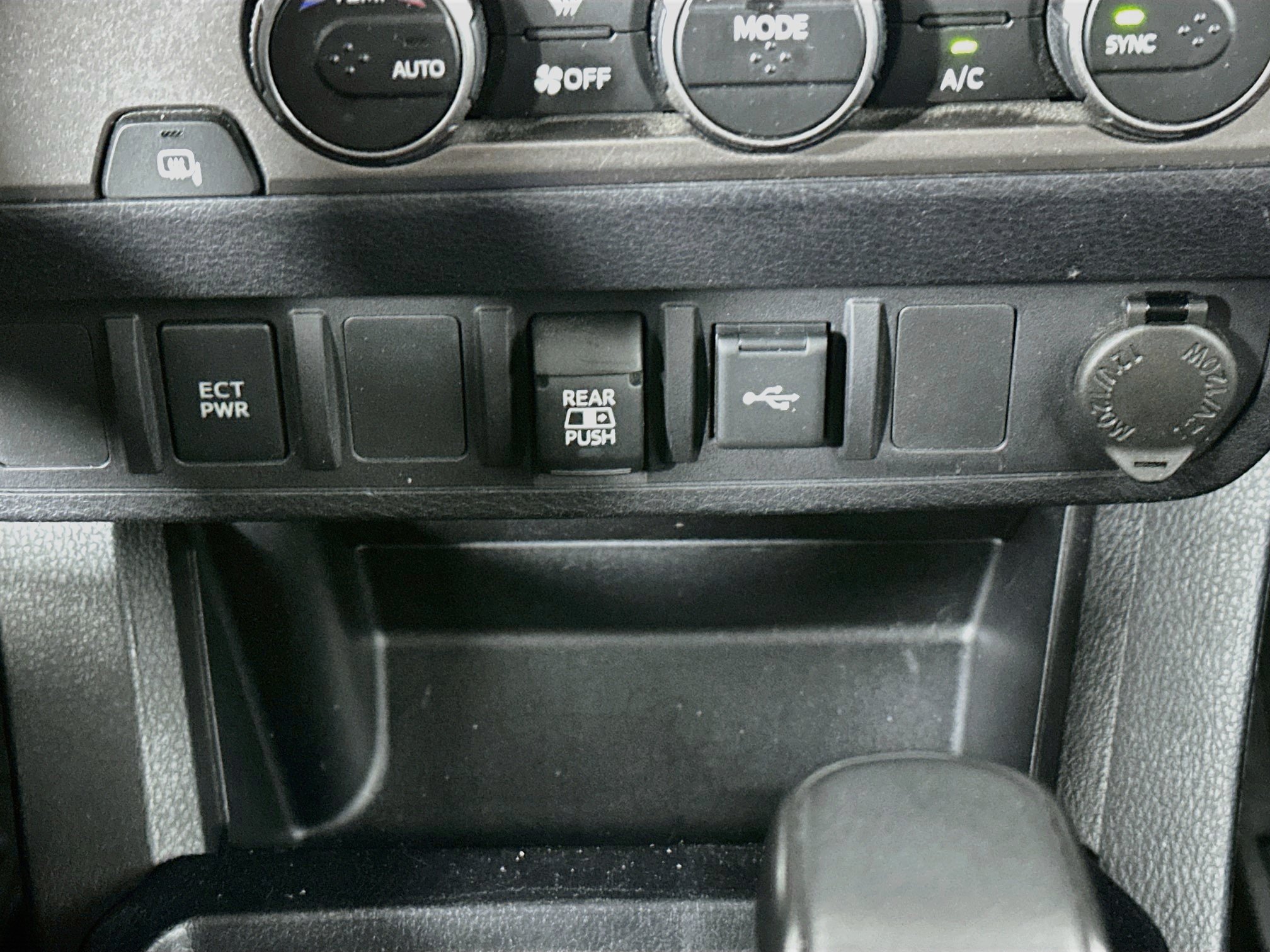 Used 2021 Toyota Tacoma SR5 RWD image 25