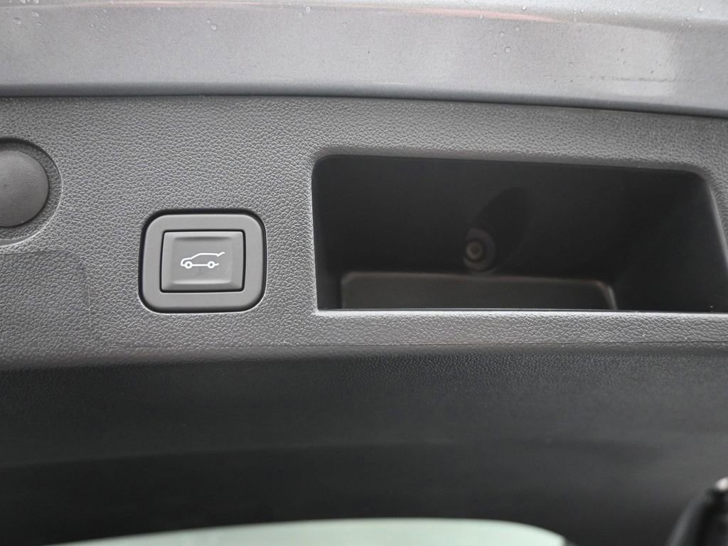 New 2026 Chevrolet Equinox RS w/ Convenience Package III image 10