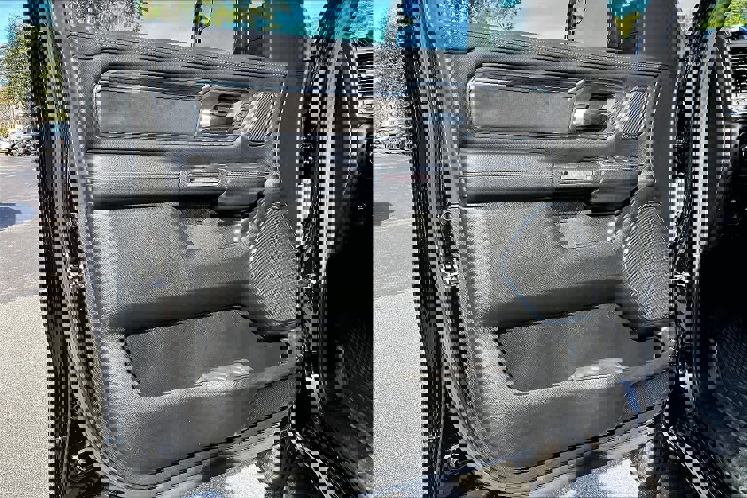 Used 2024 RAM 1500 Laramie image 22