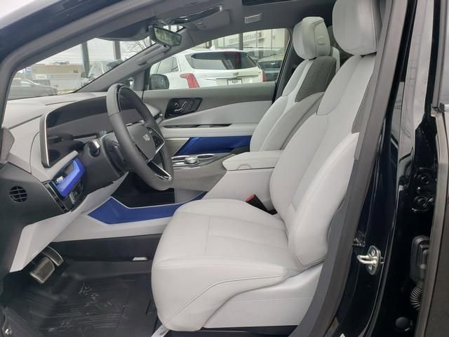 New 2026 Cadillac Optiq Luxury 1 image 9