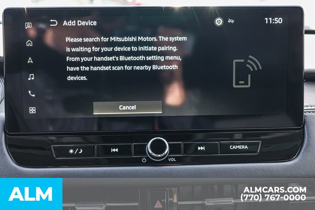 Used 2025 Mitsubishi Outlander SE image 41