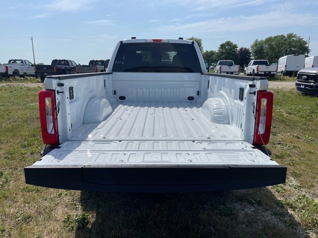 New 2025 Ford F350 XLT image 5
