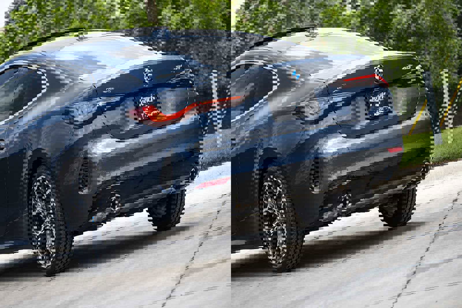 Used 2025 BMW 430i xDrive Coupe w/ Premium Package image 5