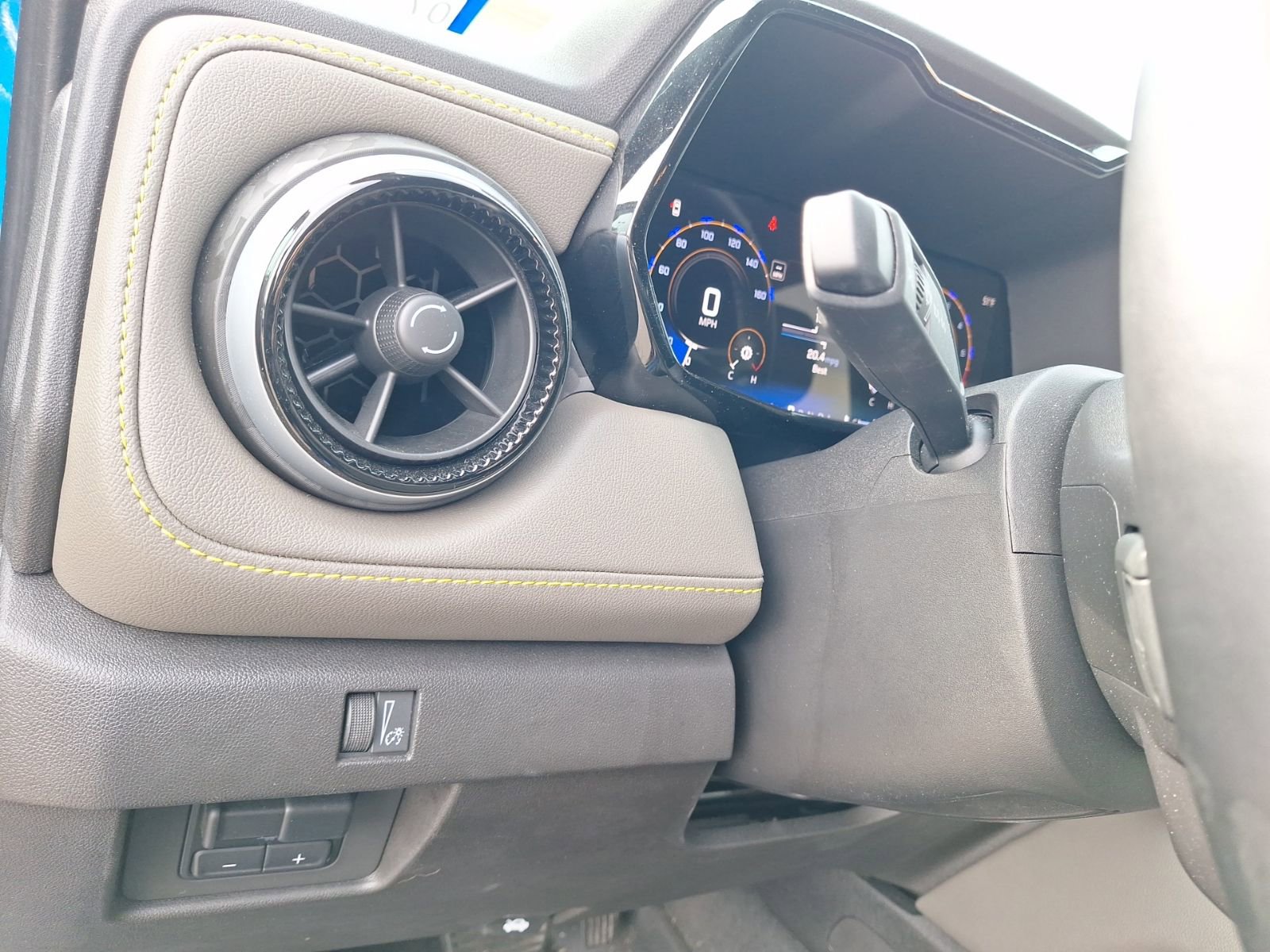 Used 2023 Chevrolet Colorado ZR2 w/ ZR2 Convenience Package III image 20