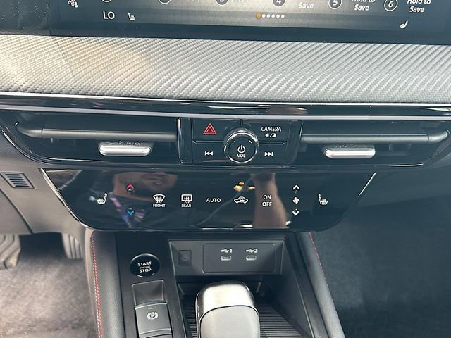 New 2025 Nissan Kicks SR w/ SR Premium Package AWD/4WD image 19