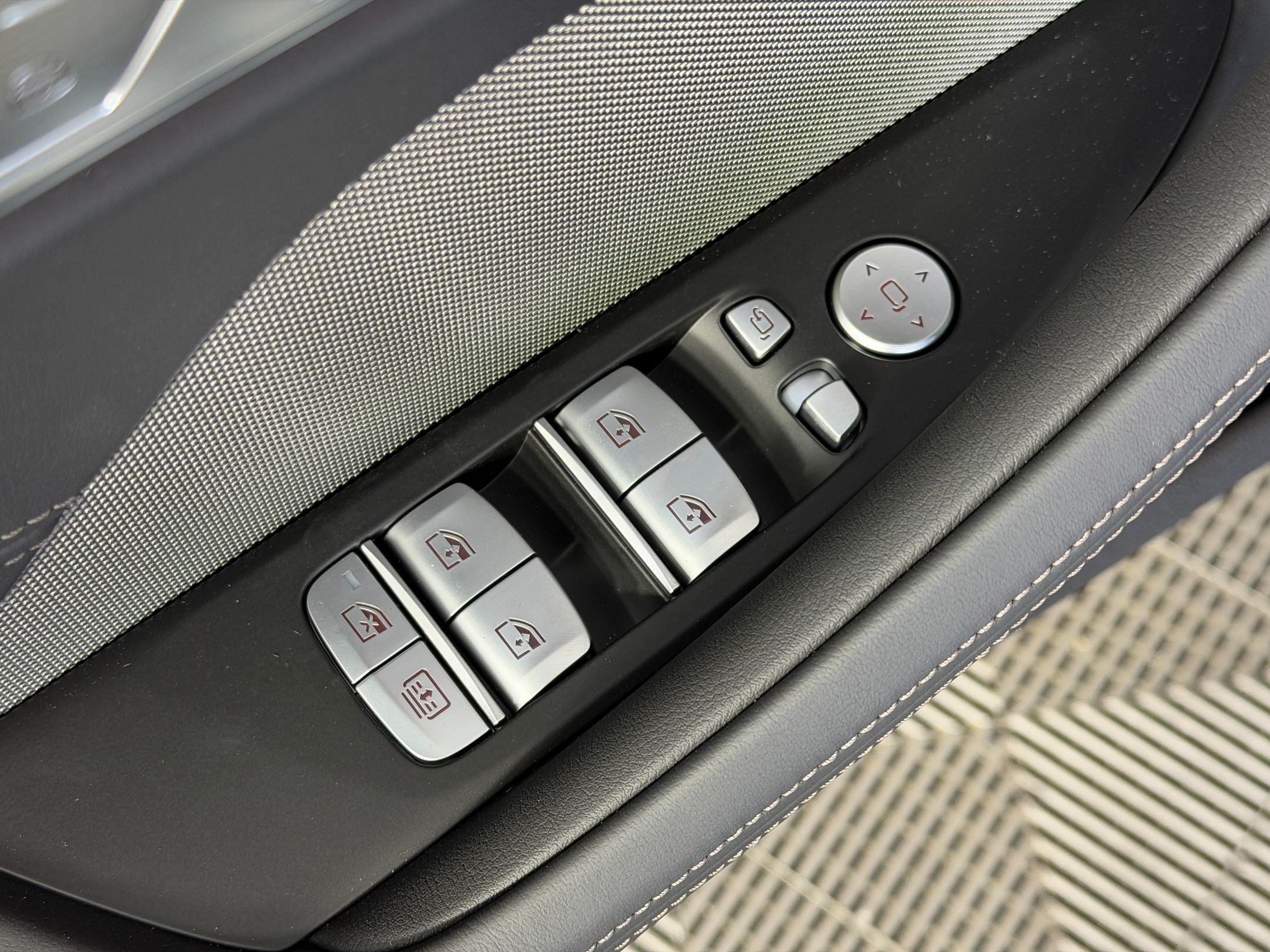 Used 2026 BMW 840i RWD image 12