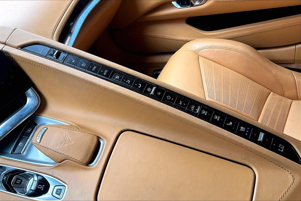 Used 2020 Chevrolet Corvette Stingray Premium Cpe w/ 3LT Preferred Equipment Group RWD image 29