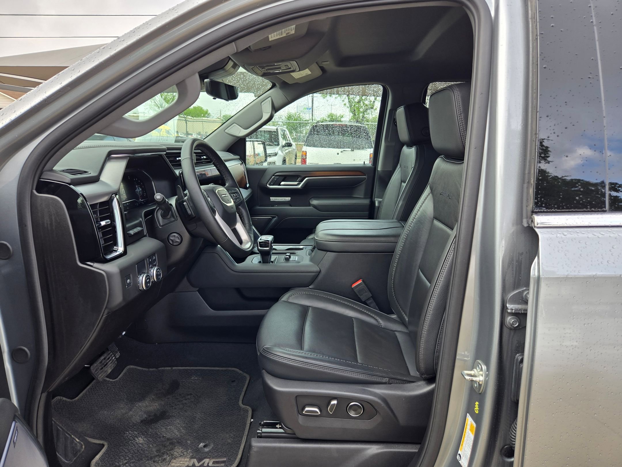 Certified 2025 GMC Sierra 1500 Denali w/ Technology Package RWD image 9