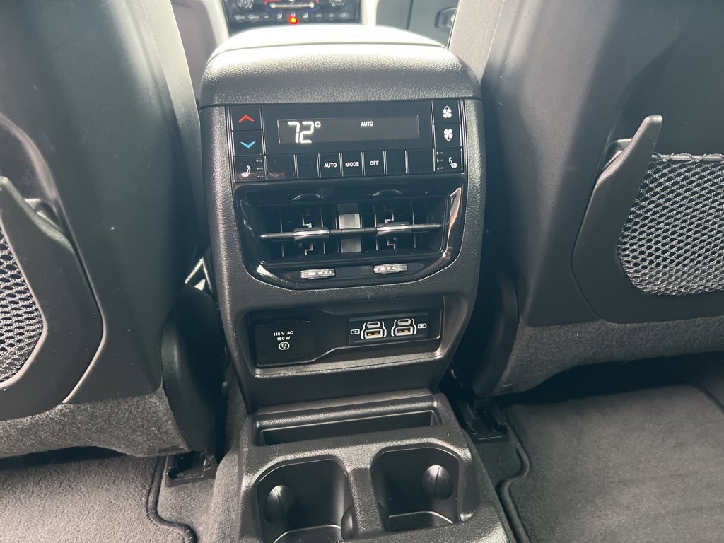 Used 2023 Jeep Grand Cherokee L Limited w/ Luxury Tech Group II image 25