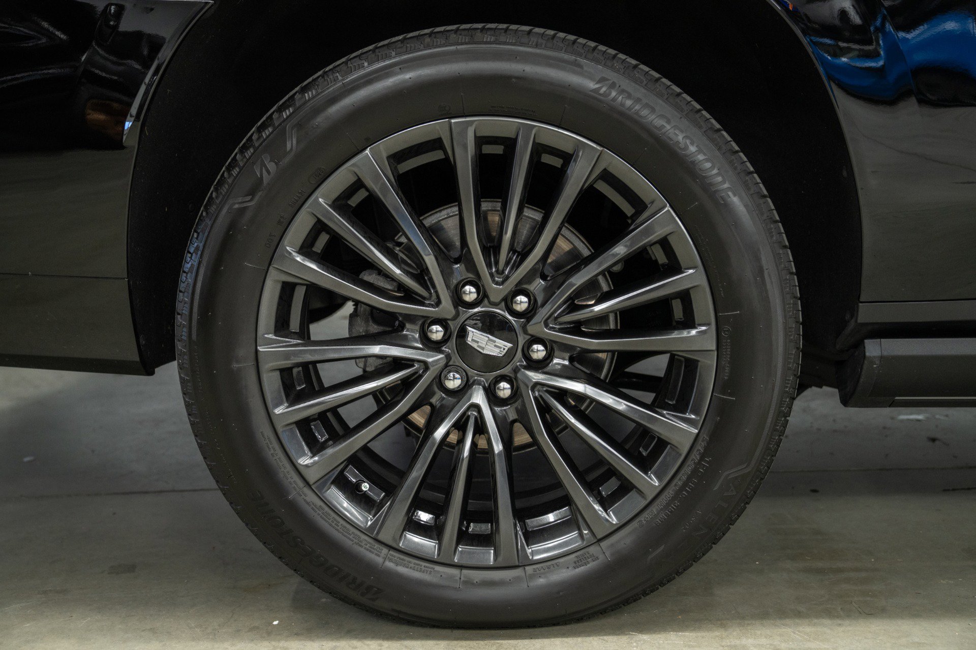 Used 2025 Cadillac Escalade ESV Sport Platinum image 46