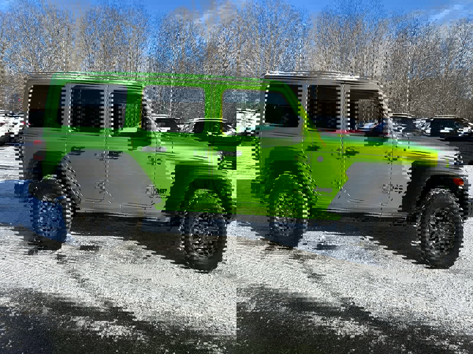 Used 2025 Jeep Wrangler Sport S image 6