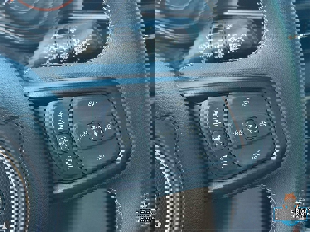 Certified 2025 Jeep Wrangler Sport S image 17