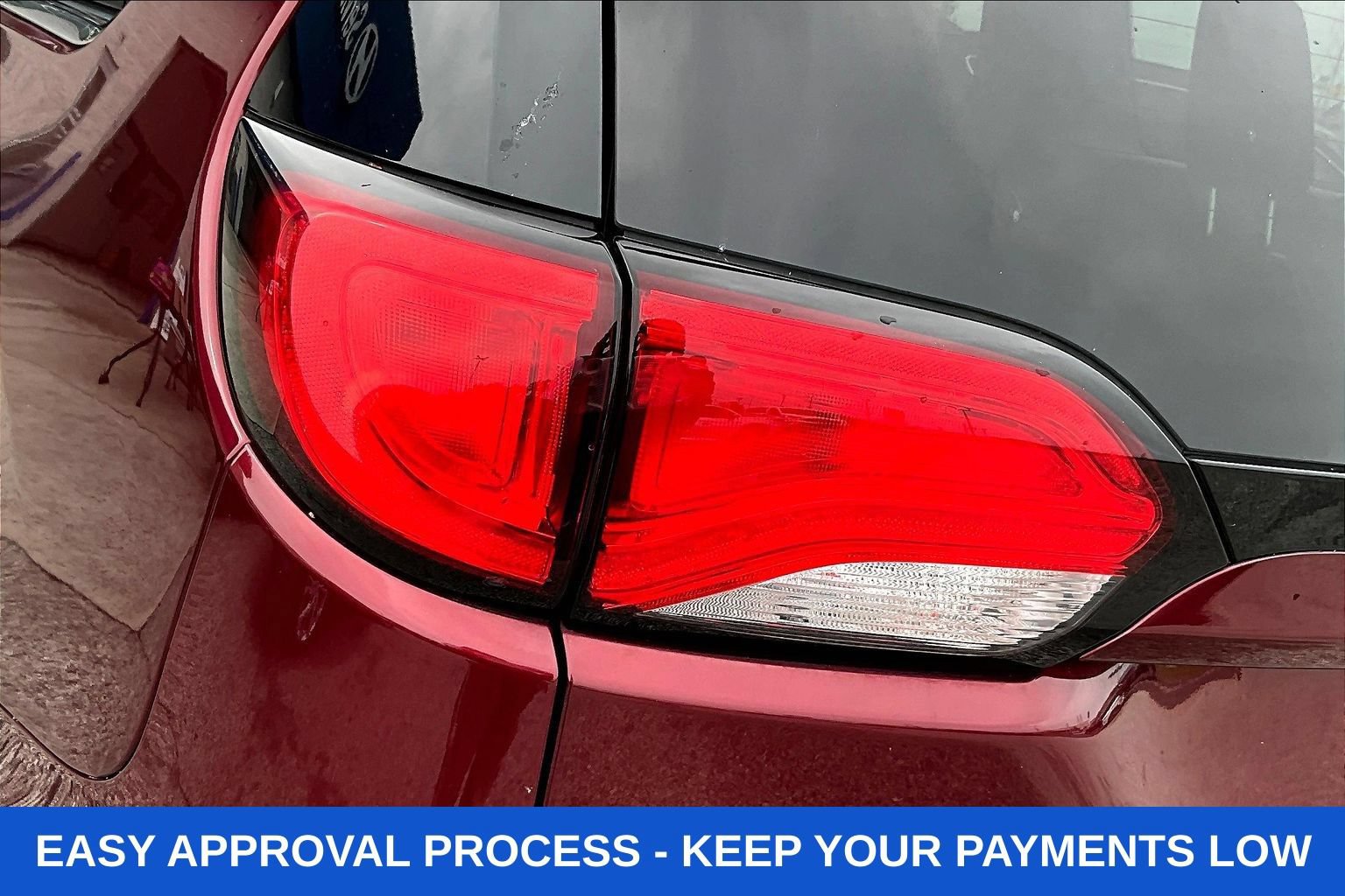 Used 2020 Chrysler Voyager LX FWD image 27