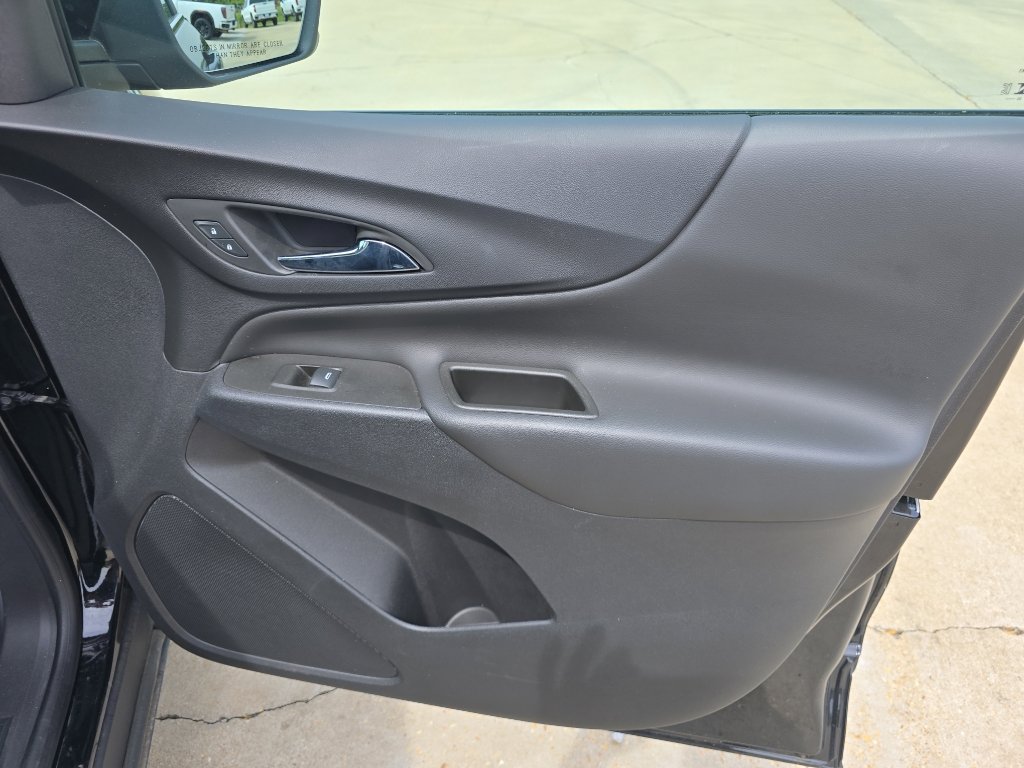 Used 2024 Chevrolet Equinox LT FWD image 15