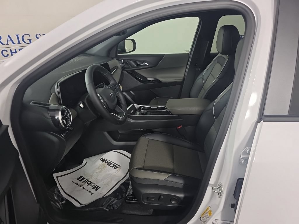 New 2026 Chevrolet Equinox LT w/ Convenience Package II FWD image 10