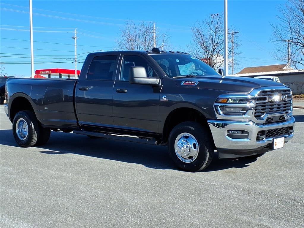 New 2026 RAM 3500 Tradesman image 2