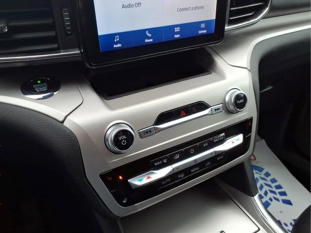 Used 2021 Ford Explorer XLT w/ Equipment Group 202A image 18