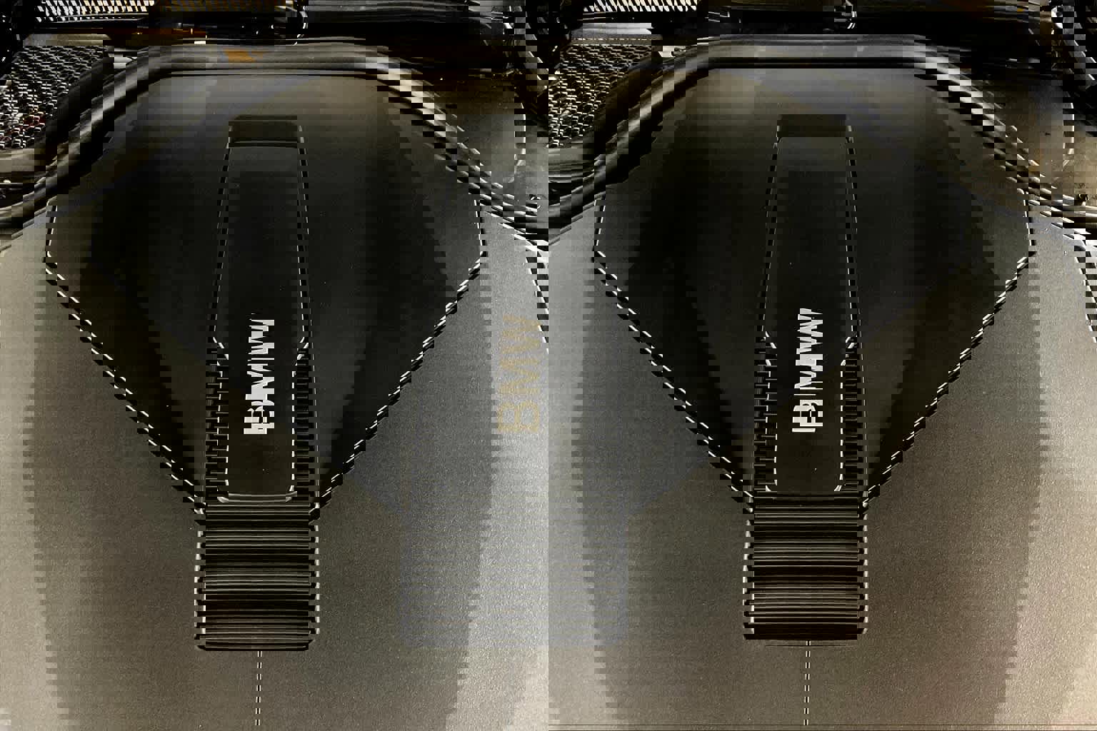 Used 2025 BMW i5 eDrive40i w/ Premium Package image 17