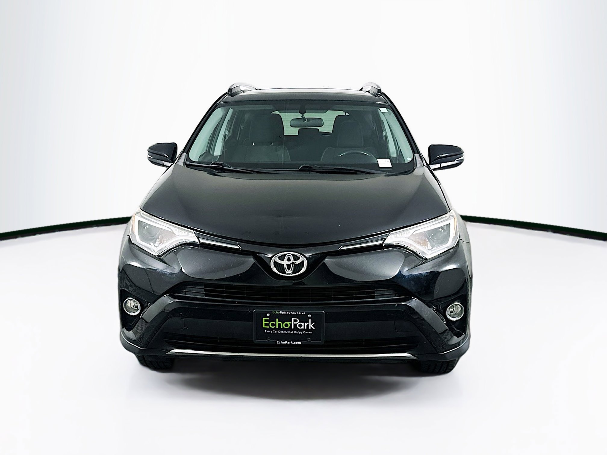 Used 2016 Toyota RAV4 XLE FWD image 2