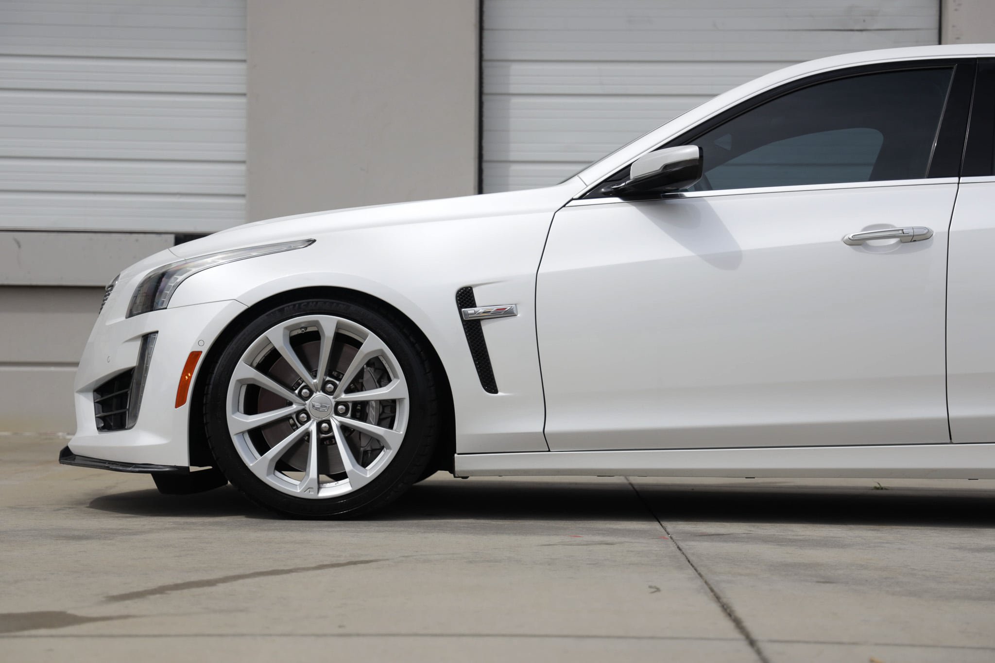 Used 2018 Cadillac CTS V w/ Luxury Package RWD image 30