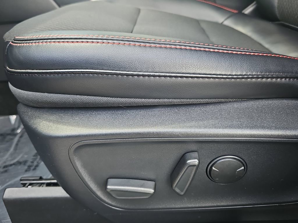 Used 2025 Ford Escape ST-Line w/ Equipment Group 301A FWD image 28