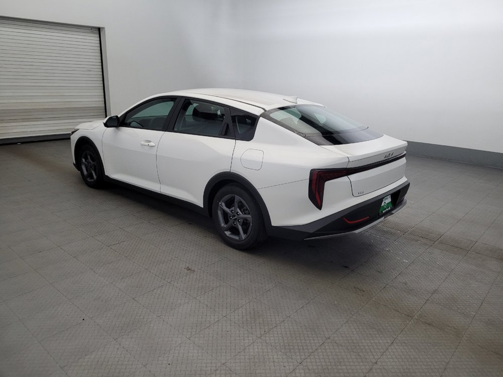 Used 2025 Kia K4 FWD image 3
