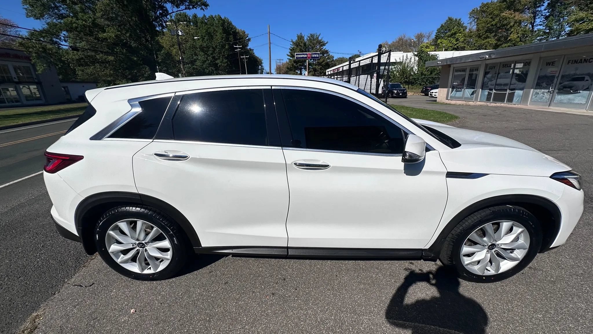 Used 2019 INFINITI QX50 Pure AWD/4WD image 4