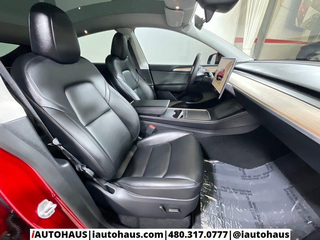 Used 2024 Tesla Model Y Long Range AWD/4WD image 21