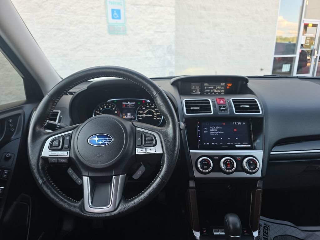 Used 2018 Subaru Forester 2.5i Touring AWD/4WD image 12