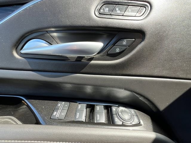 Certified 2024 Cadillac Escalade Sport w/ LPO, ONYX Package image 20