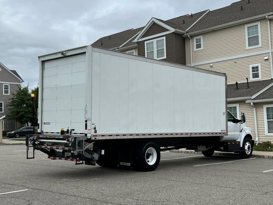 Used 2019 Ford F750 2WD Regular Cab Super Duty image 9