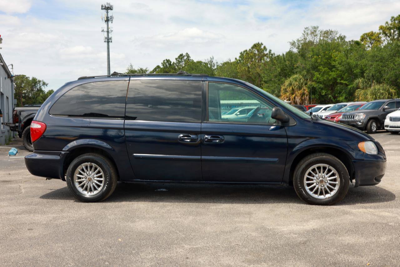 Used 2005 Dodge Grand Caravan SE w/ Popular Equipment Group I FWD image 13
