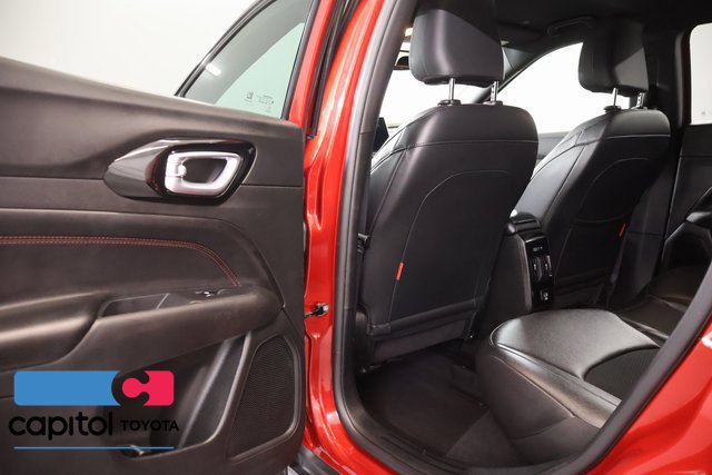 Used 2025 Jeep Compass Trailhawk AWD/4WD image 28