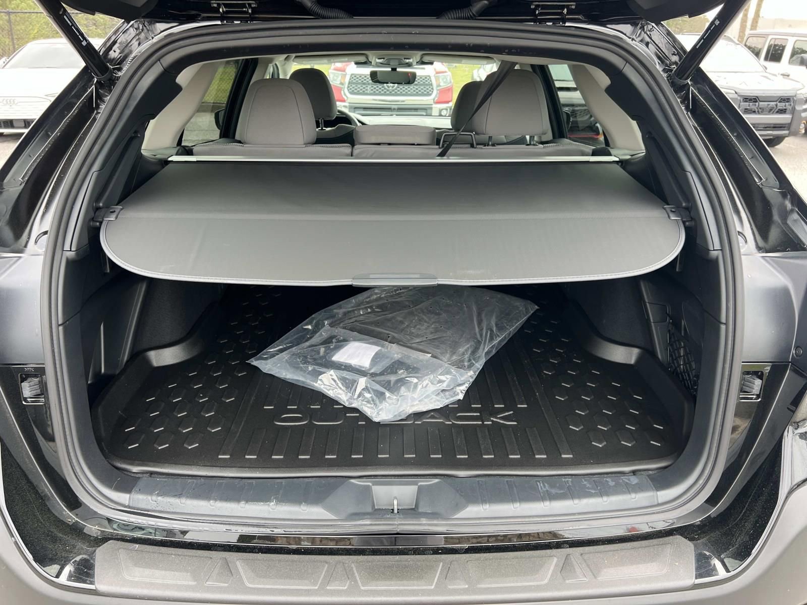 Certified 2025 Subaru Outback Premium w/ Popular Package #1A image 18