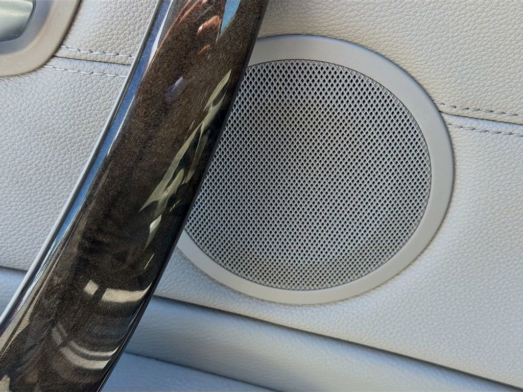 Used 2011 BMW 128i Convertible image 22