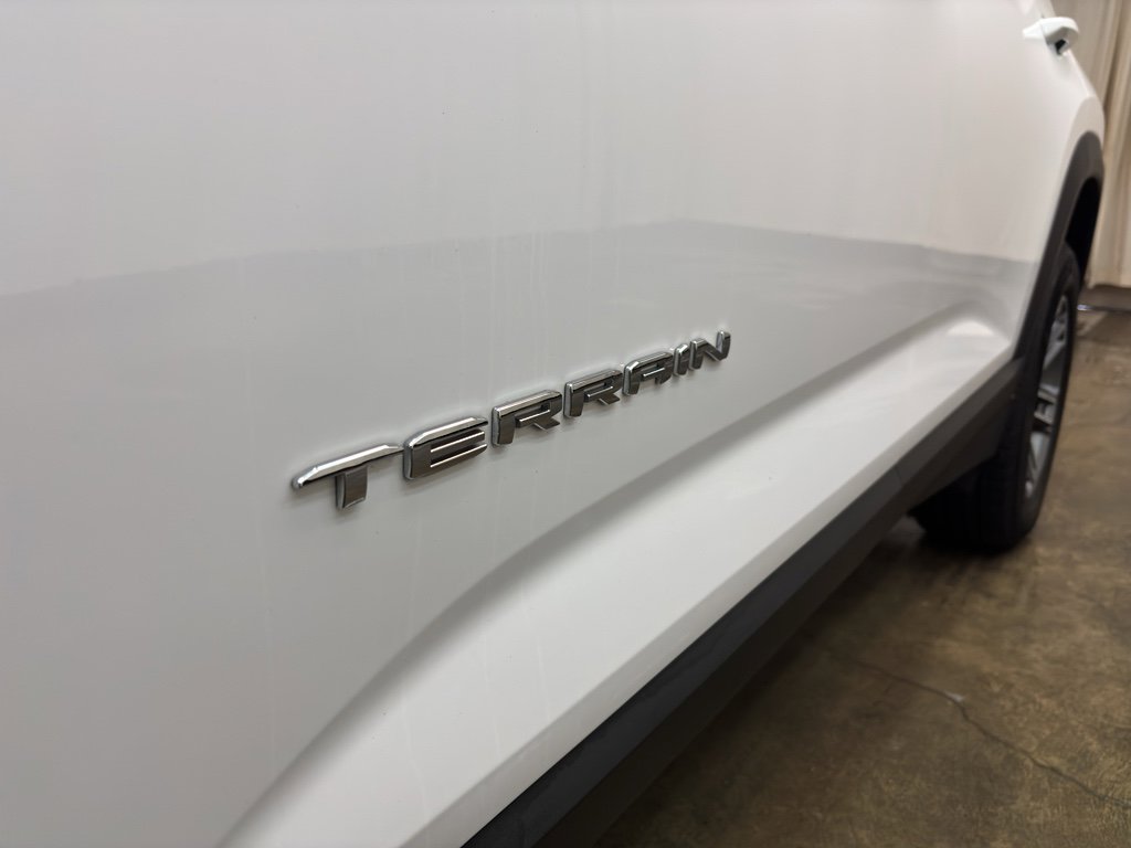 Used 2025 GMC Terrain Elevation image 13