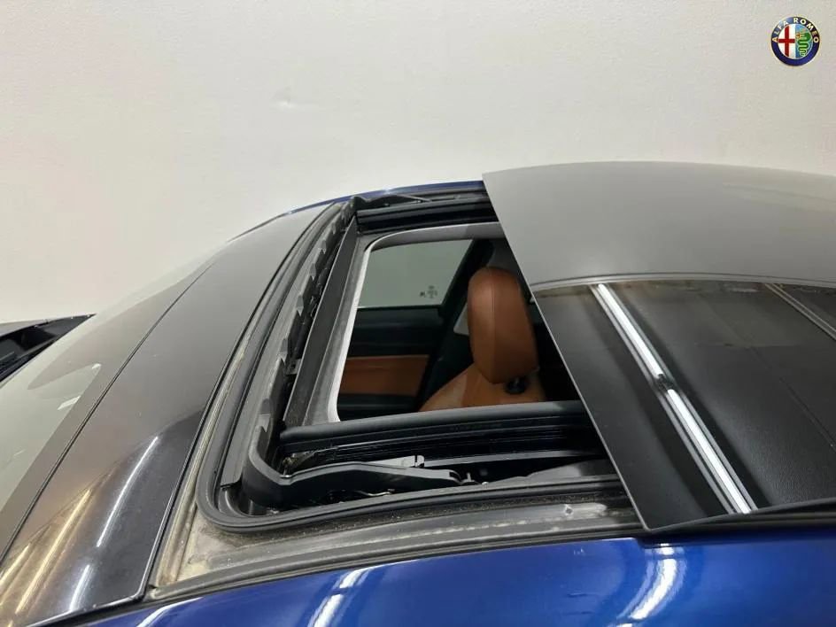 Used 2017 Alfa Romeo Giulia Ti w/ Leather Package image 24