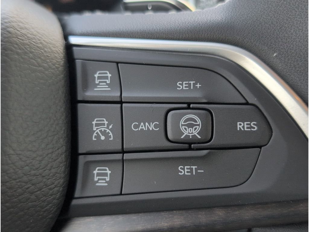 New 2026 Jeep Grand Cherokee Limited image 23