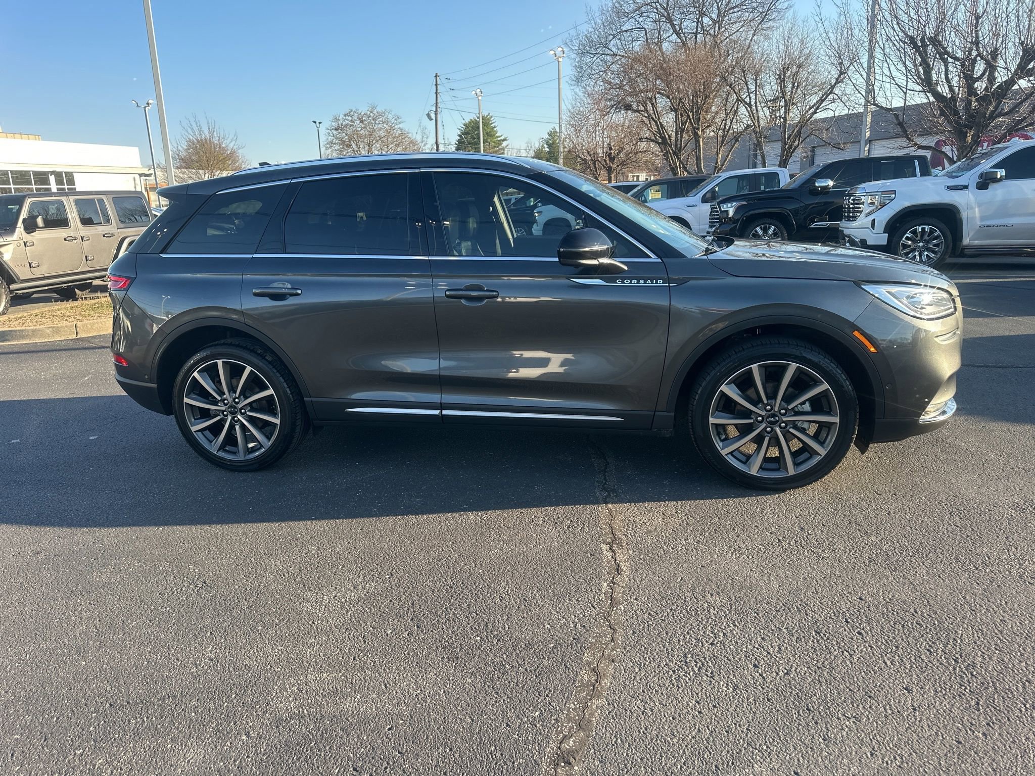 Used 2020 Lincoln Corsair Reserve w/ Equipment Group 202A image 2