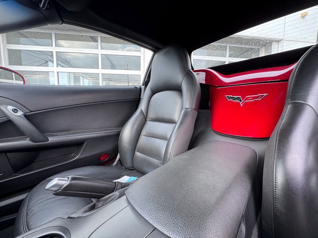 Used 2006 Chevrolet Corvette Convertible w/ Preferred Equipment Group image 19