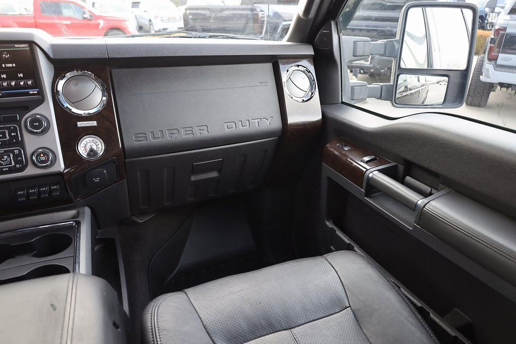 Used 2016 Ford F250 Platinum w/ FX4 Off-Road Package AWD/4WD image 19